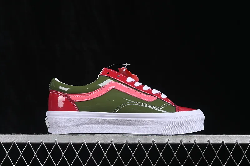 All categories Vans Vans series Vans Low Vans low top Vans Old Skool Vans patent leather low-top casual skateboard shoes VN000E8VCCZ